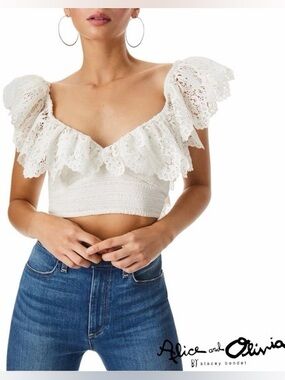 ❤️‍🔥 ALICE AND OLIVIA Bleeker Crochet Ruffle Crop Top In off White⭐️